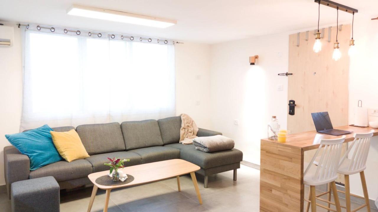 Primrose Boutique Apartment Ασντόντ Εξωτερικό φωτογραφία